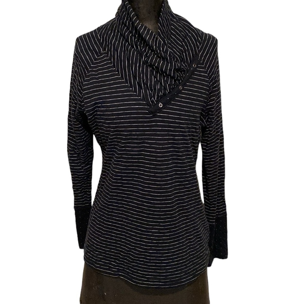Columbia 100% Cotton Black Women’s Medium Top